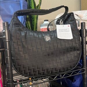 City Essentials Shoulder Bag 4L Monogram